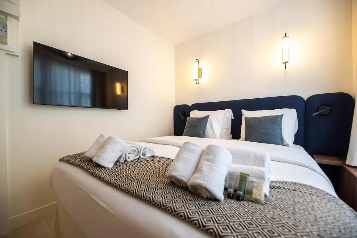 Charming Flat In Magnificient Place Des Vosges Paris Apartment