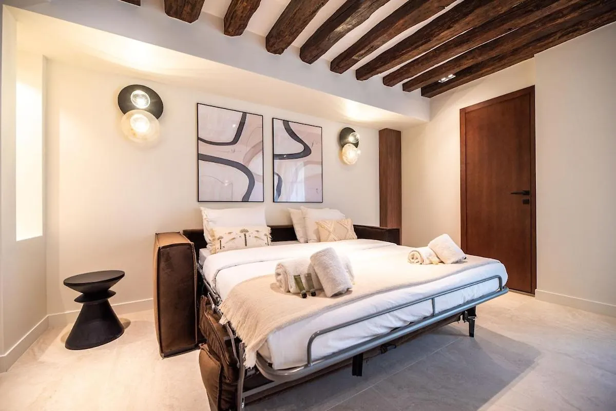 شقة Charming Flat In Magnificient Place Des Vosges باريس